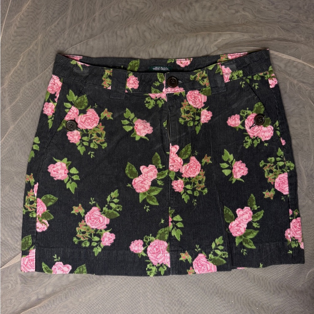 ✨3 for $20 ✨ Wild Fable Rose corduroy Mini Skirt